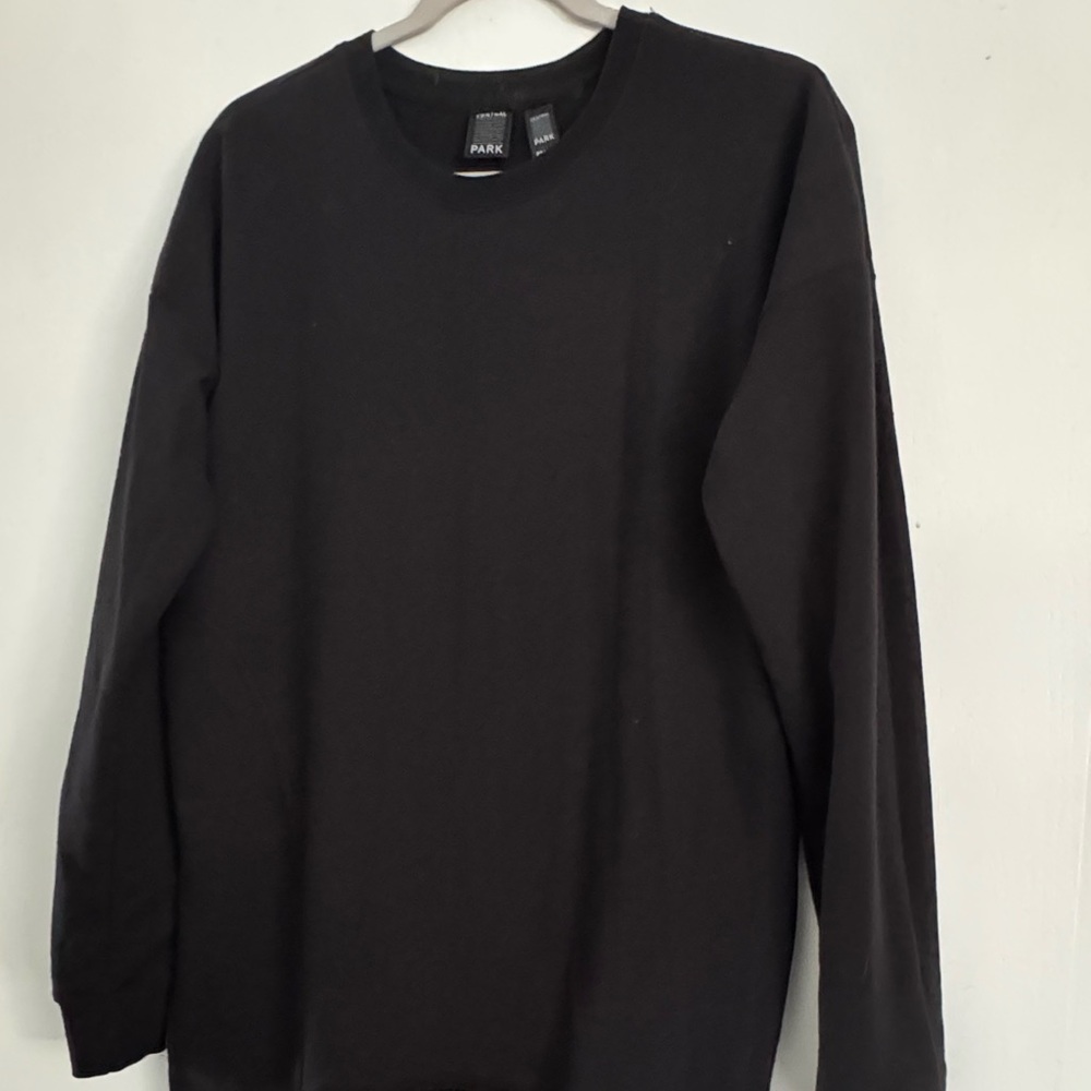 PARK Black Crewneck Long-Sleeve Sweatshirt for Women